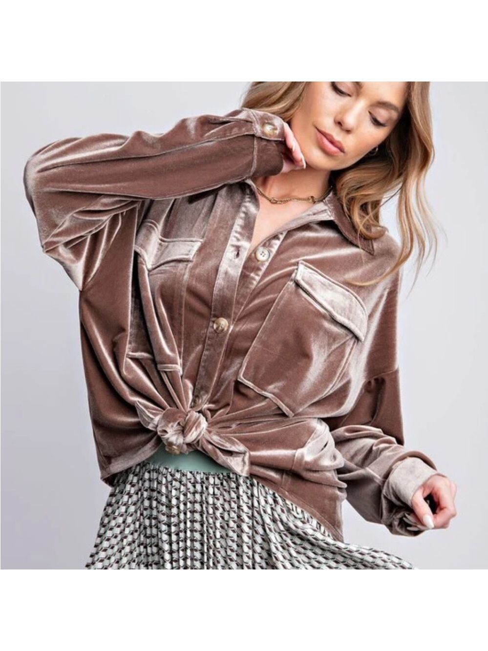 Elegant Velvet Button-Down Shirt in Brown